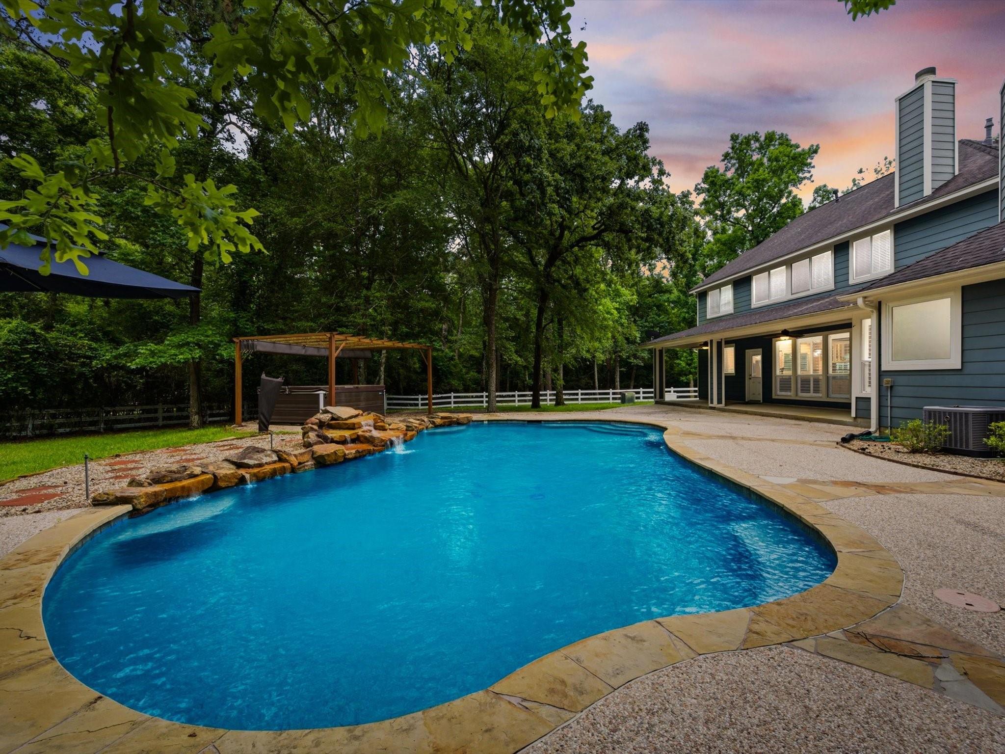 8710 Linn Lane, Magnolia, TX property photo